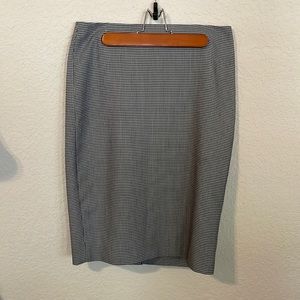 The limited pencil skirt size 6 tall